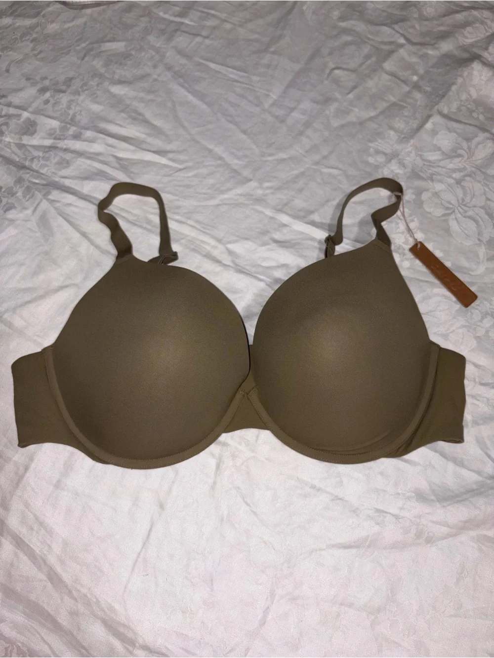Nwt SKIMS Fits Everybody push up Demi bra  Khaki Green